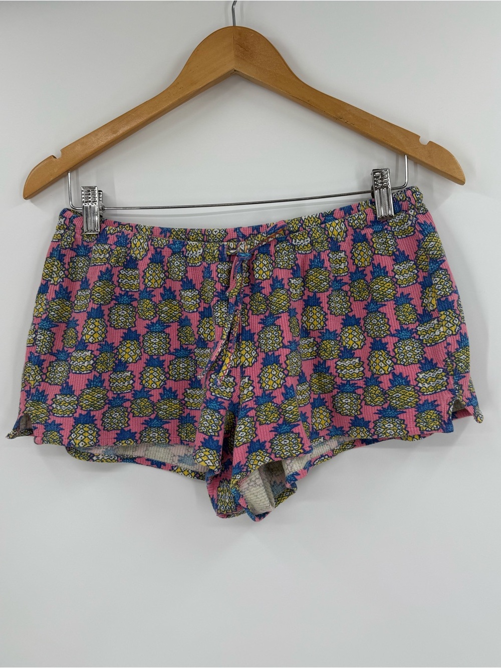 Chubbies Pineapple Print Thermal Shorts | Pink | Medium
